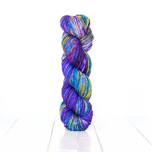 Uneek Worsted, by Urth - Worsted Weight